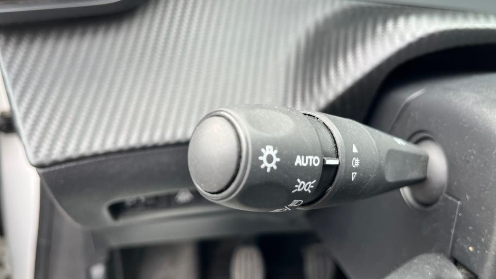 PEUGEOT 208  1.2i PureTech 12V S&S - 75  II BERLINE Active Pack