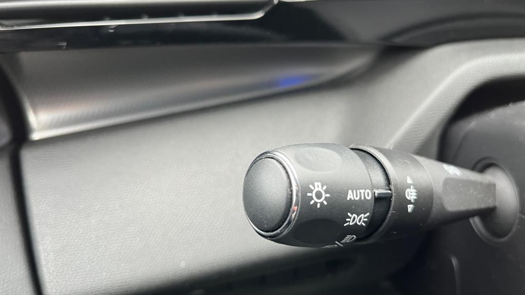 Nouvelle PEUGEOT 308 SW SW 1.5 BlueHDi S&S - 130 - EAT8  III GT 