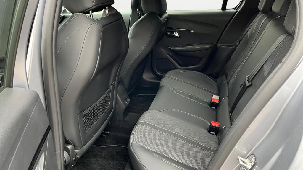 Nouvelle PEUGEOT 208  1.2i Hybrid - 145 - e-DCS6  II BERLINE GT PHASE 2