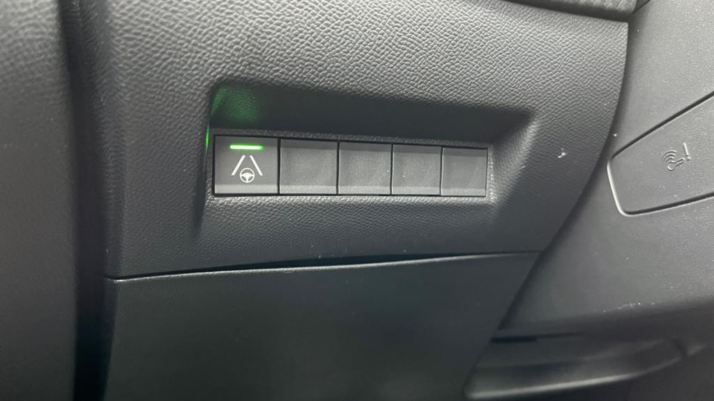 Nouvelle PEUGEOT 208  1.2i Hybrid - 145 - e-DCS6  II BERLINE GT PHASE 2