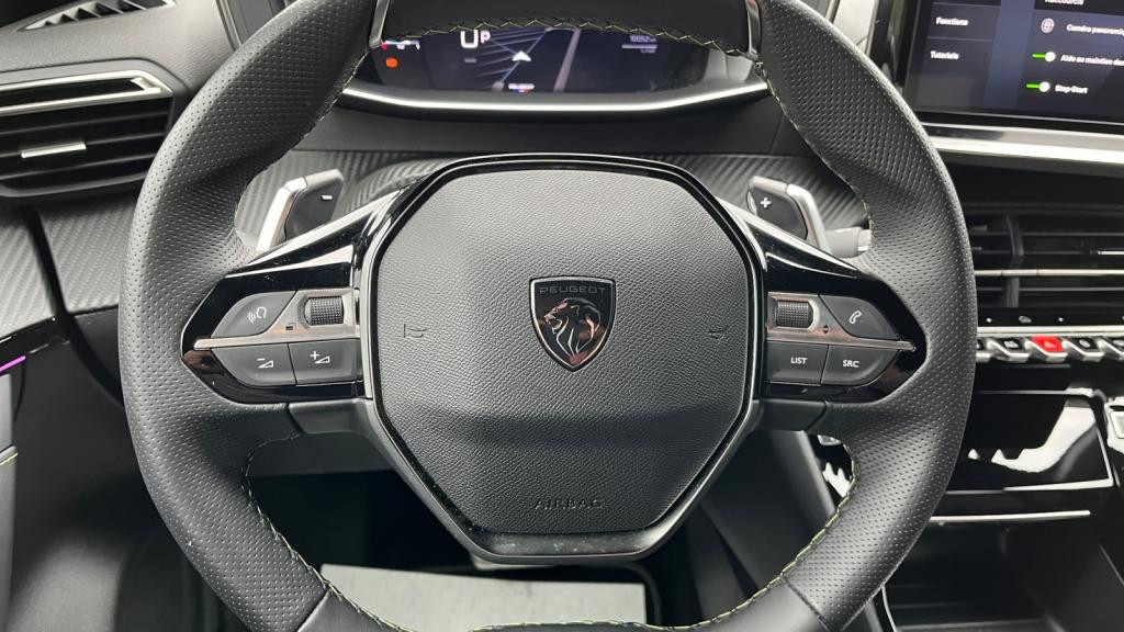 Nouvelle PEUGEOT 208  1.2i Hybrid - 145 - e-DCS6  II BERLINE GT PHASE 2