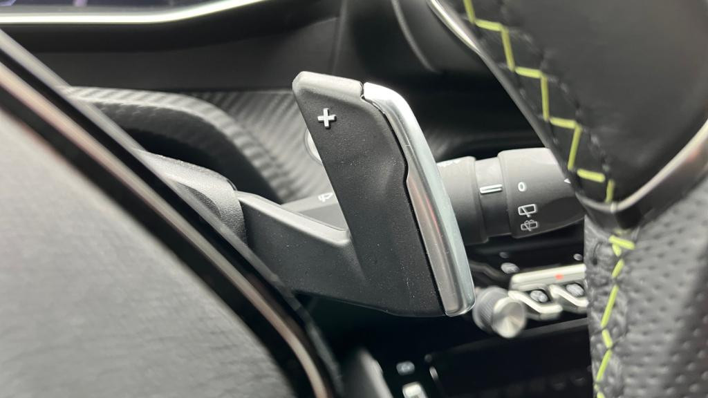 Nouvelle PEUGEOT 208  1.2i Hybrid - 145 - e-DCS6  II BERLINE GT PHASE 2