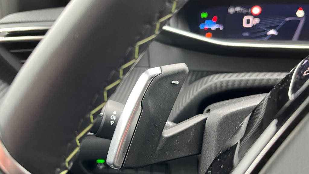 Nouvelle PEUGEOT 208  1.2i Hybrid - 145 - e-DCS6  II BERLINE GT PHASE 2