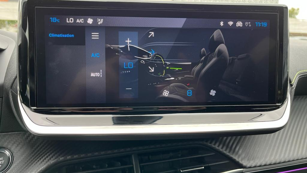 Nouvelle PEUGEOT 208  1.2i Hybrid - 145 - e-DCS6  II BERLINE GT PHASE 2