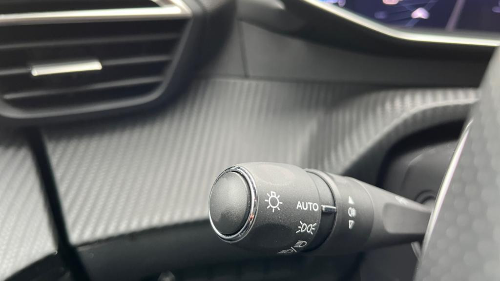 Nouvelle PEUGEOT 208  1.2i Hybrid - 145 - e-DCS6  II BERLINE GT PHASE 2