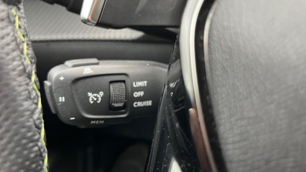 Nouvelle PEUGEOT 208  1.2i Hybrid - 145 - e-DCS6  II BERLINE GT PHASE 2