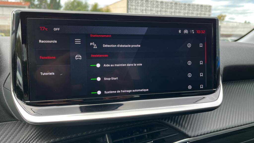 Nouvelle PEUGEOT 208  1.2i PureTech 12V S&S - 100  II BERLINE Allure PHASE 2