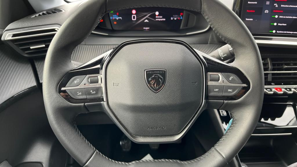 Nouvelle PEUGEOT 208  1.2i PureTech 12V S&S - 100  II BERLINE Allure PHASE 2