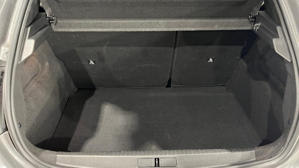 Nouvelle PEUGEOT 208  1.2i PureTech 12V S&S - 100  II BERLINE Allure PHASE 2