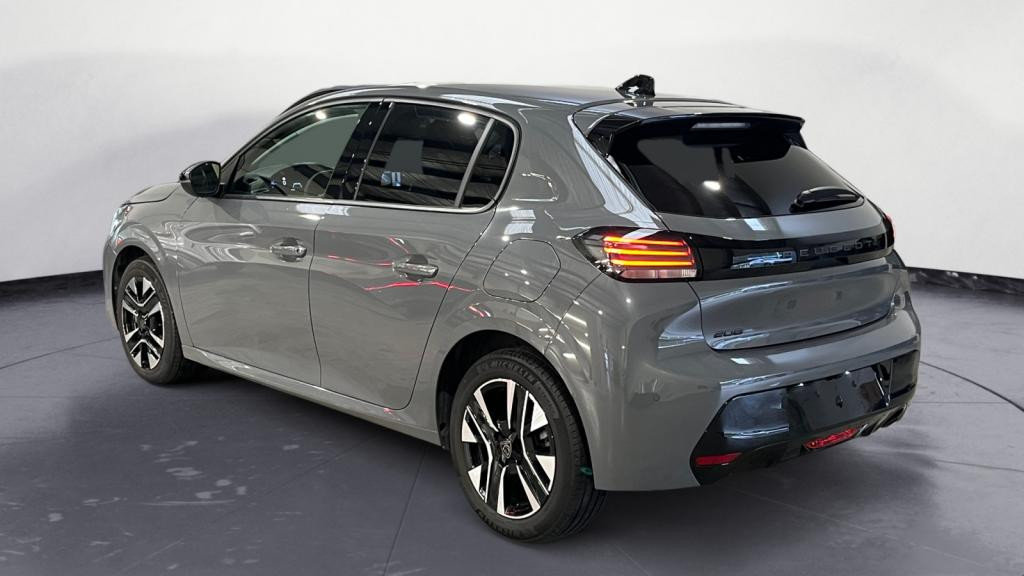 Nouvelle PEUGEOT 208  1.2i PureTech 12V S&S - 100  II BERLINE Allure PHASE 2