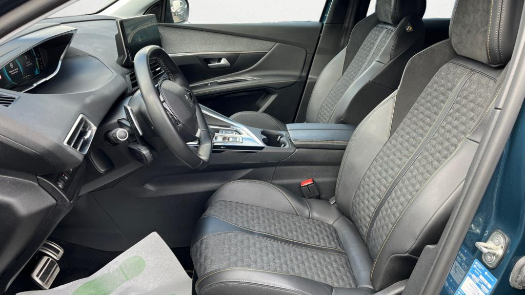 PEUGEOT 3008  Hybrid - 225 - e-EAT8  II Roadtrip PHASE 2