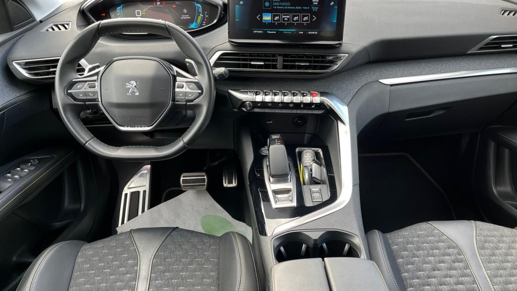 PEUGEOT 3008  Hybrid - 225 - e-EAT8  II Roadtrip PHASE 2