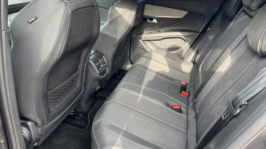 Nouvelle PEUGEOT 3008  Hybrid - 225 - e-EAT8  II GT PHASE 2