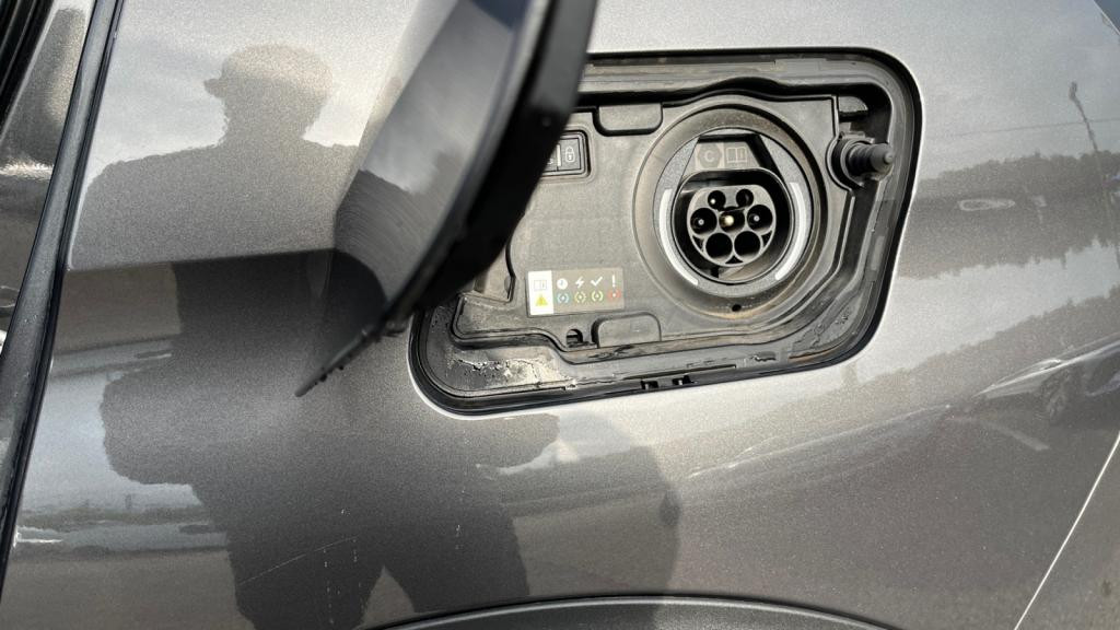 Nouvelle PEUGEOT 3008  Hybrid - 225 - e-EAT8  II GT PHASE 2