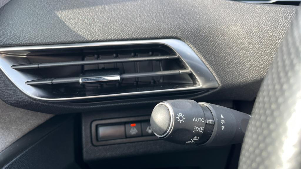 Nouvelle PEUGEOT 3008  Hybrid - 225 - e-EAT8  II GT PHASE 2