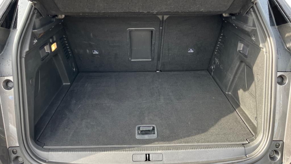 Nouvelle PEUGEOT 3008  Hybrid - 225 - e-EAT8  II GT PHASE 2