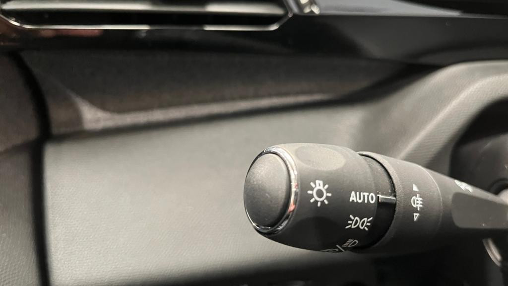 Nouvelle PEUGEOT 308 SW SW 1.6 PHEV - 180 - e-EAT8  III Allure Pack