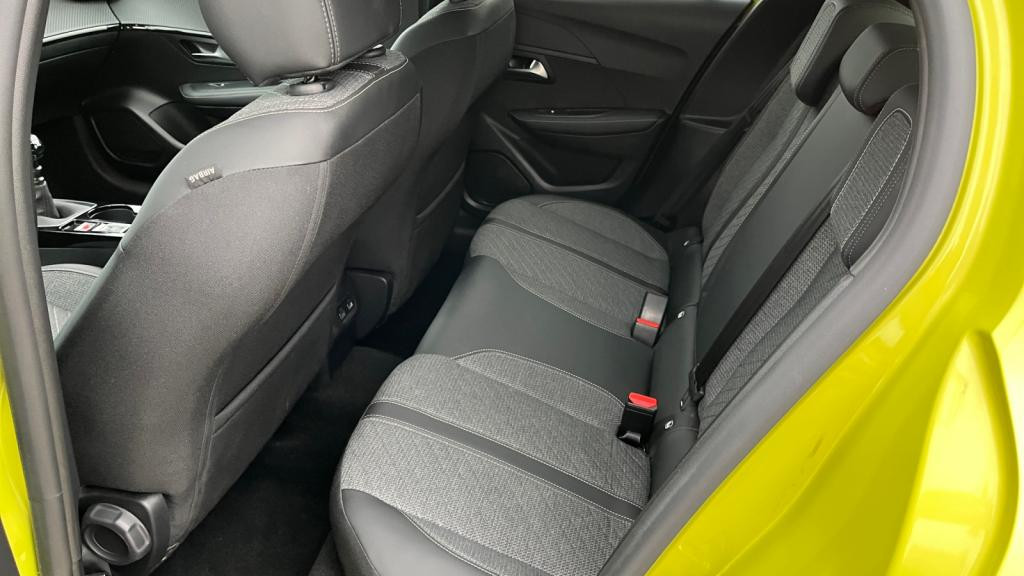 Nouvelle PEUGEOT 208  1.2i PureTech 12V S&S - 100  II BERLINE Allure PHASE 2