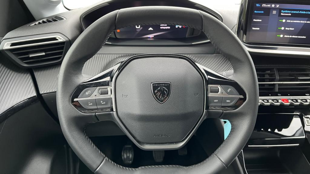 Nouvelle PEUGEOT 208  1.2i PureTech 12V S&S - 100  II BERLINE Allure PHASE 2