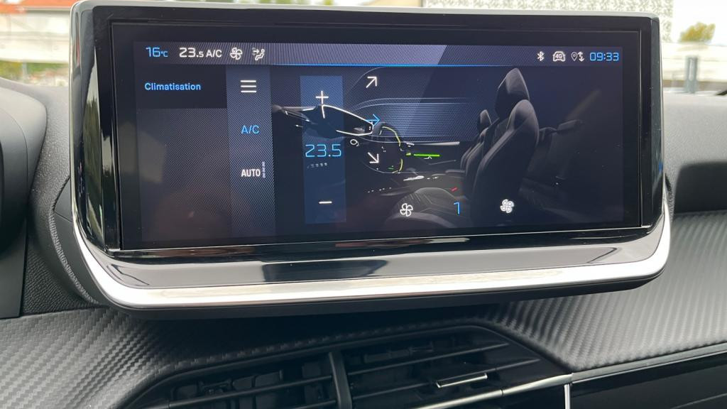 Nouvelle PEUGEOT 208  1.2i PureTech 12V S&S - 100  II BERLINE Allure PHASE 2