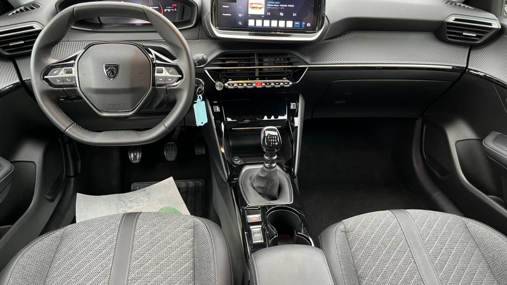 Nouvelle PEUGEOT 208  1.2i PureTech 12V S&S - 100  II BERLINE Allure PHASE 2