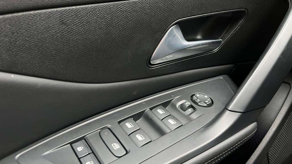 Nouvelle PEUGEOT 308  1.5 BlueHDi S&S - 130 - EAT8  III BERLINE Allure