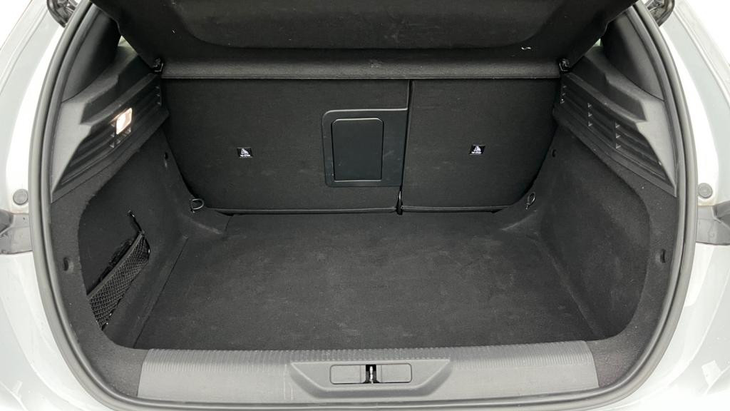 Nouvelle PEUGEOT 308  1.5 BlueHDi S&S - 130 - EAT8  III BERLINE Allure