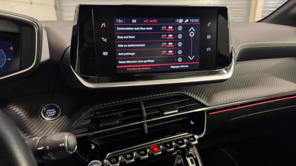 Nouvelle PEUGEOT 208  1.5 BlueHDi S&S - 100  II BERLINE GT