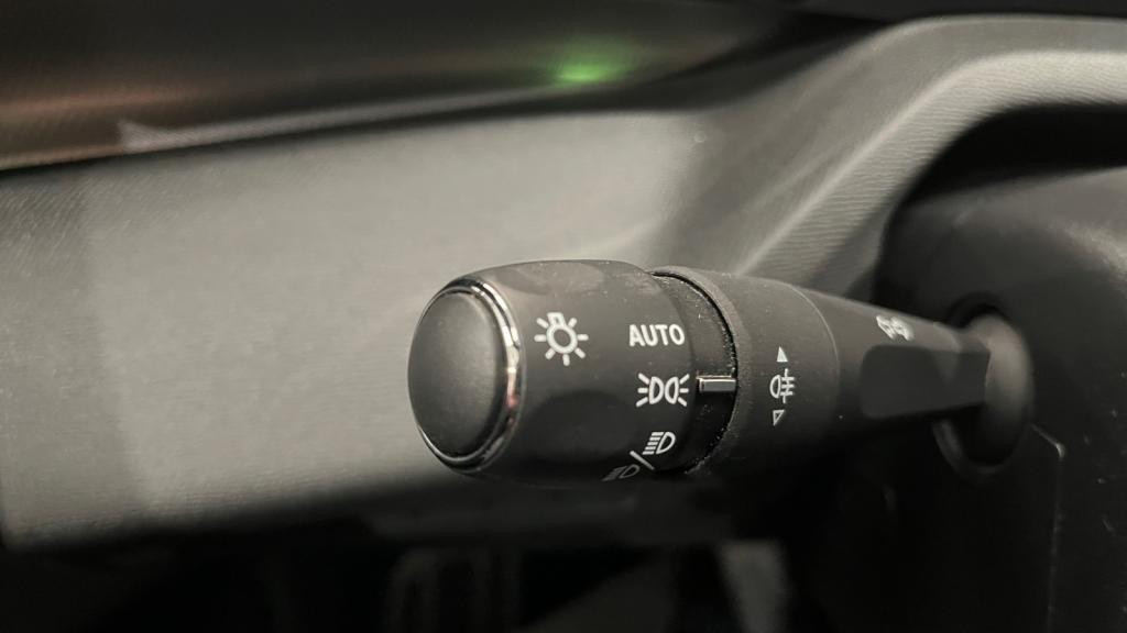 Nouvelle PEUGEOT 308 SW SW 1.5 BlueHDi S&S - 130 - EAT8  III GT