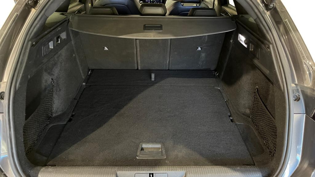 Nouvelle PEUGEOT 308 SW SW 1.5 BlueHDi S&S - 130 - EAT8  III GT