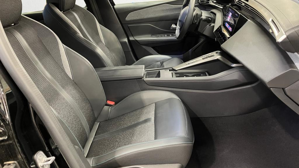 PEUGEOT 308  1.2i PureTech 12V S&S - 130 - EAT8  III BERLINE Allure Pack