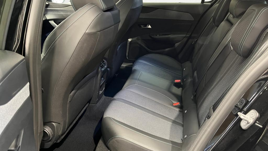 PEUGEOT 308  1.2i PureTech 12V S&S - 130 - EAT8  III BERLINE Allure Pack