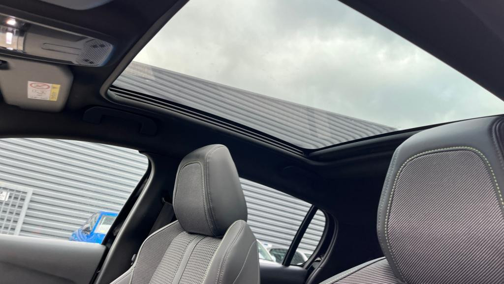 PEUGEOT 208  1.5 BlueHDi S&S - 100  II BERLINE GT