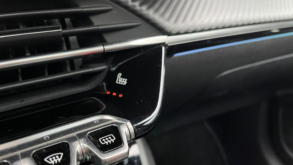 PEUGEOT 208  1.5 BlueHDi S&S - 100  II BERLINE GT