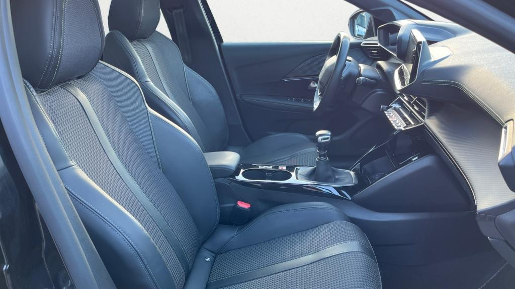 Nouvelle PEUGEOT 208  1.5 BlueHDi S&S - 100  II BERLINE GT