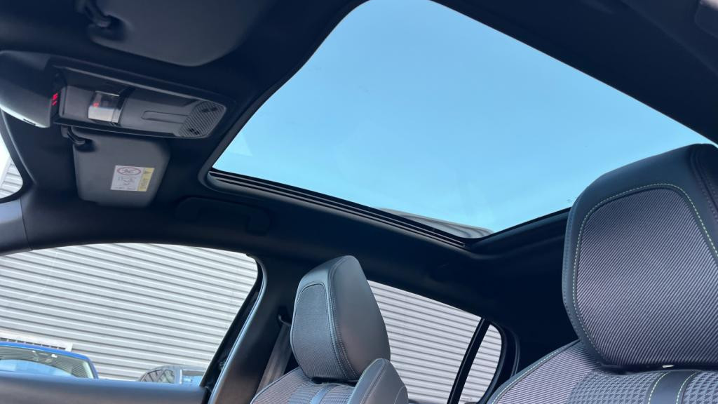 Nouvelle PEUGEOT 208  1.5 BlueHDi S&S - 100  II BERLINE GT