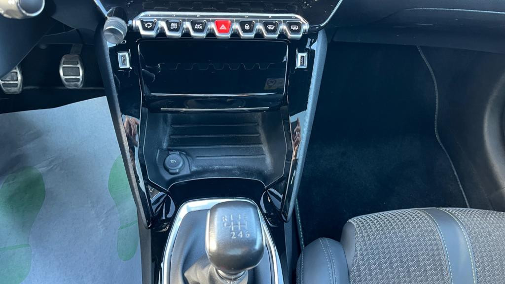 Nouvelle PEUGEOT 208  1.5 BlueHDi S&S - 100  II BERLINE GT