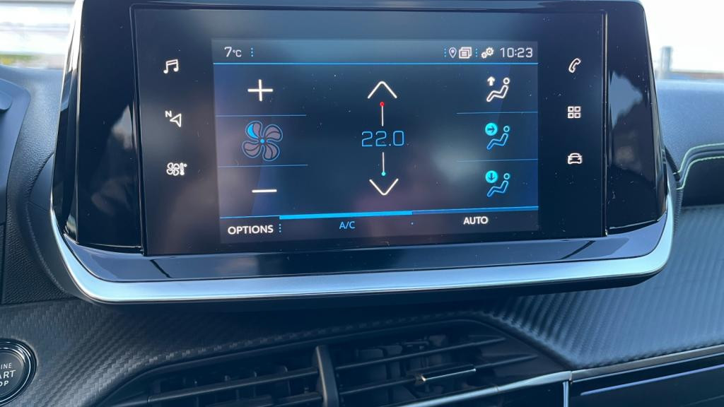 Nouvelle PEUGEOT 208  1.5 BlueHDi S&S - 100  II BERLINE GT