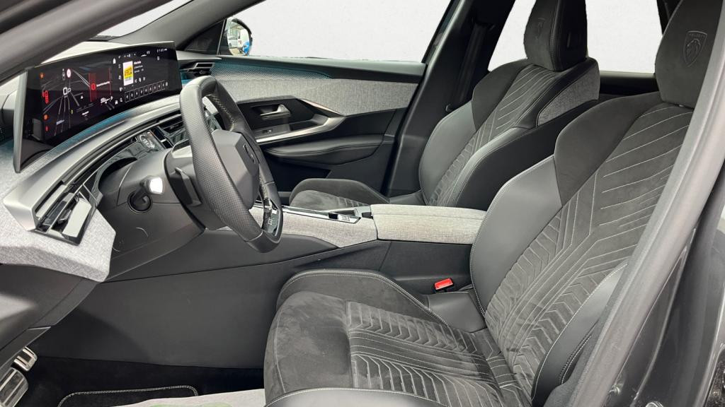 Nouvelle PEUGEOT 3008  1.2i Hybrid -145 - e-DCS6  III 2024 GT 