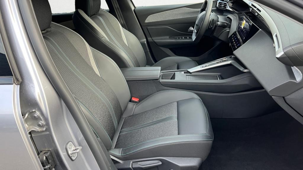 Nouvelle PEUGEOT 308 SW 1.5 BlueHDi S&S - 130 - EAT8  III Allure