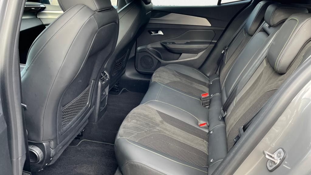 Nouvelle PEUGEOT 408  1.6 PHEV - 180 - e-EAT8  BERLINE GT 