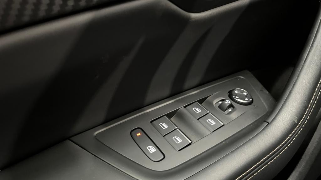 PEUGEOT 508  1.6i PureTech S&S - 180 - EAT8  II BERLINE GT Line