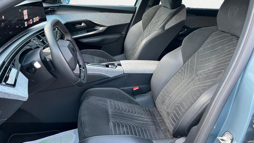 Nouvelle PEUGEOT 5008  1.2i Hybrid - 145 - e-DCS6  III GT 