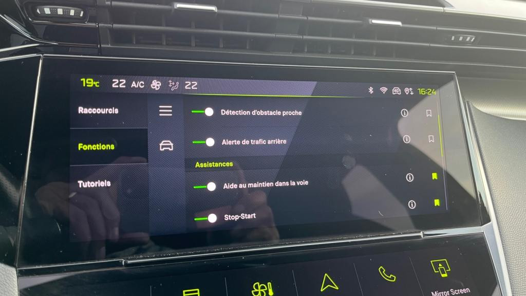 Nouvelle PEUGEOT 308 SW SW 1.2i PureTech 12V S&S - 130 - EAT8  III GT