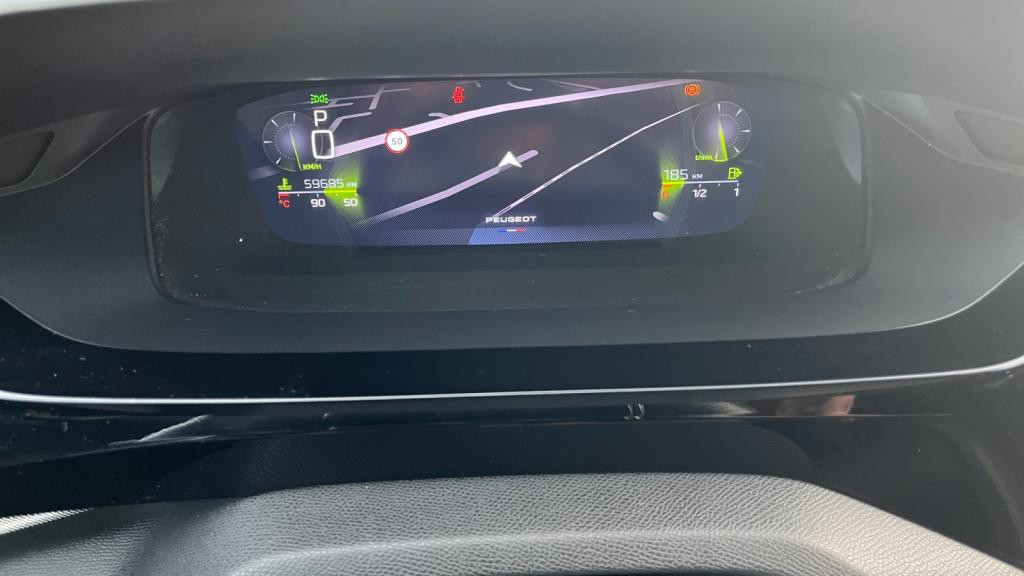 Nouvelle PEUGEOT 308 SW SW 1.2i PureTech 12V S&S - 130 - EAT8  III GT