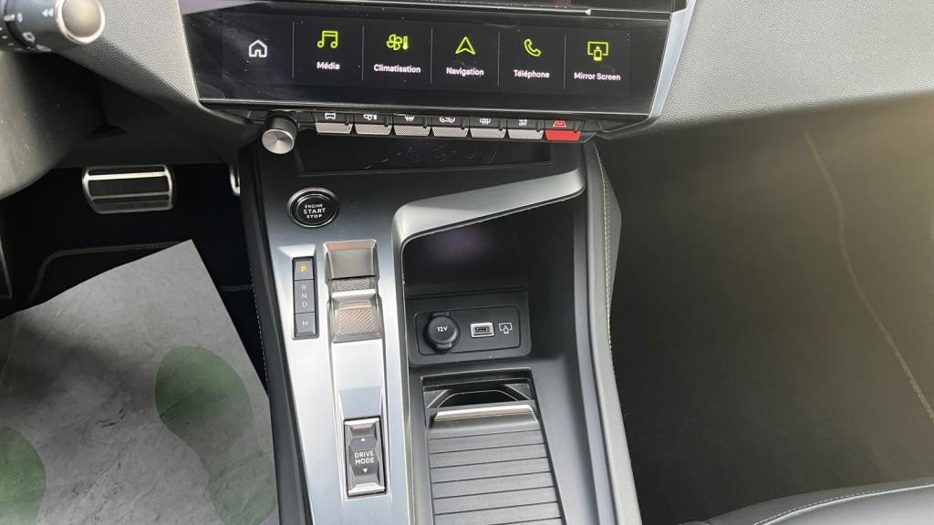 Nouvelle PEUGEOT 308 SW SW 1.2i PureTech 12V S&S - 130 - EAT8  III GT