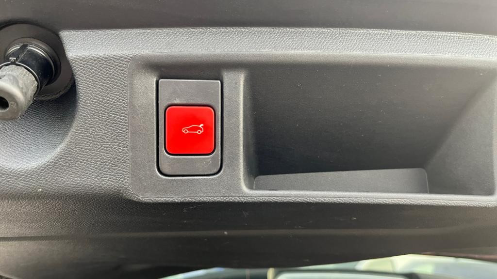 Nouvelle PEUGEOT 308 SW SW 1.2i PureTech 12V S&S - 130 - EAT8  III GT