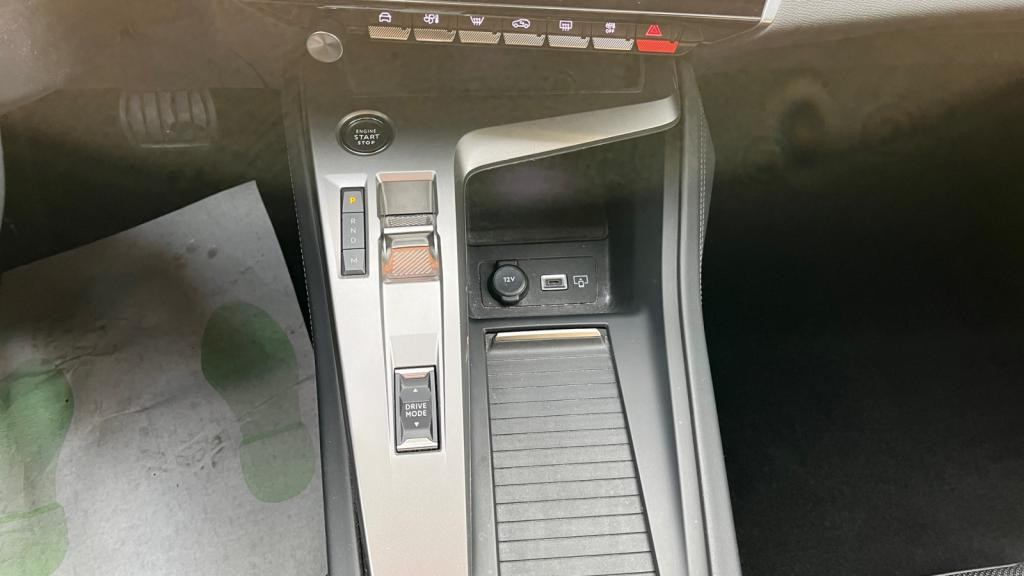 Nouvelle PEUGEOT 308  1.5 BlueHDi S&S - 130 - EAT8 III BERLINE Allure