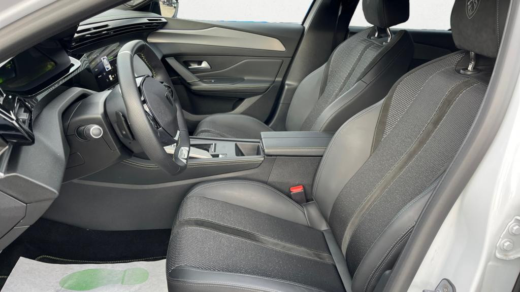 Nouvelle PEUGEOT 308 SW SW 1.5 BlueHDi S&S - 130 - EAT8  III GT