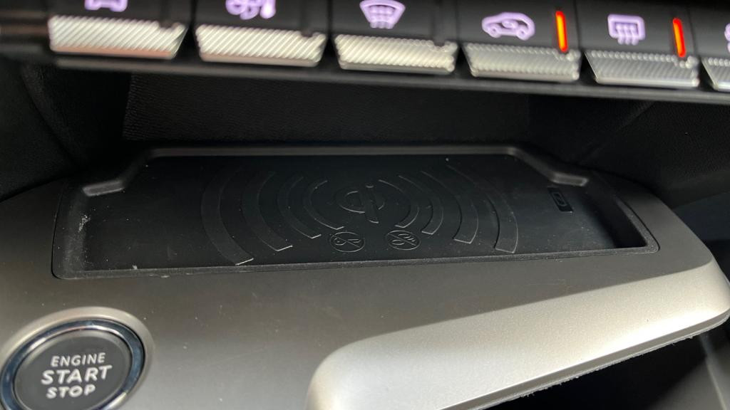 Nouvelle PEUGEOT 308 SW SW 1.5 BlueHDi S&S - 130 - EAT8  III GT